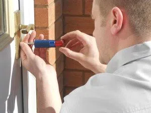 Cleveland Local 24 Hr Locksmith Cleveland, OH 216-606-9012 - 4a-Broken-Key-Extraction